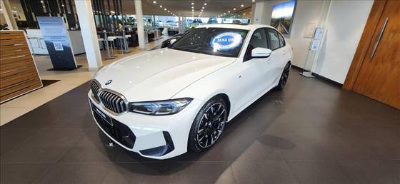 BMW 320i 2.0 16V TURBO FLEX M SPORT AUTOMÁTICO BMW 320i 2.0 16V TURBO FLEX M SPORT AUTOMÁTICO